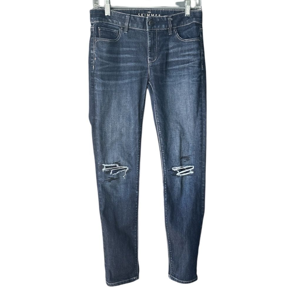 White House Black Market The Skimmer Distressed Straight Jean Size 2
